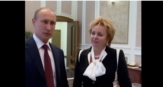 Владимир и Людмила Путины объявили о разводе 6 июля 2013 года